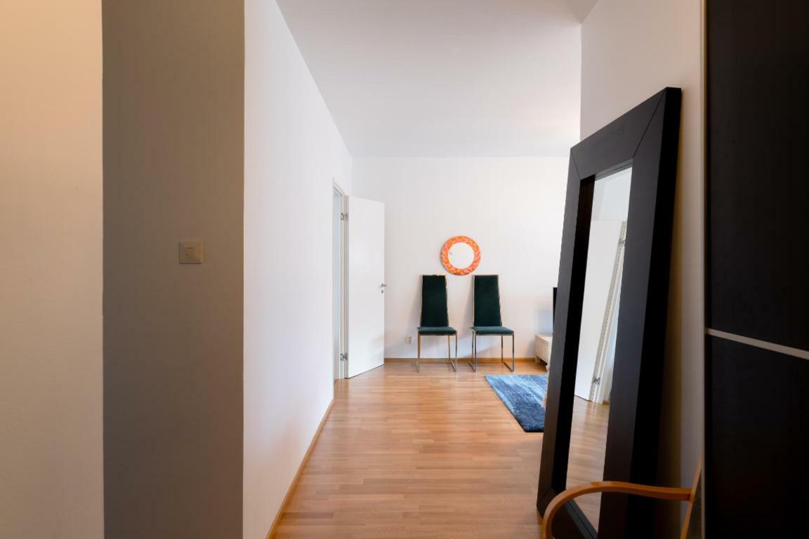 Stay Here Apartment Kamppi Helsinki Dış mekan fotoğraf